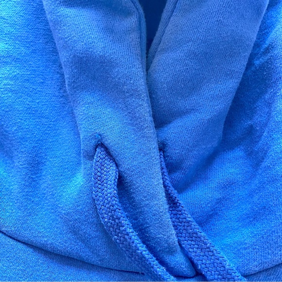 North Face Blue Sweatshirt - Picture 6 of 6
